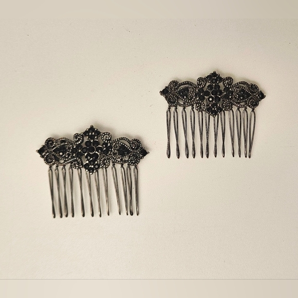 Accessories - Vintage Black Rhinestone Filigree Hair Combs Set of 2